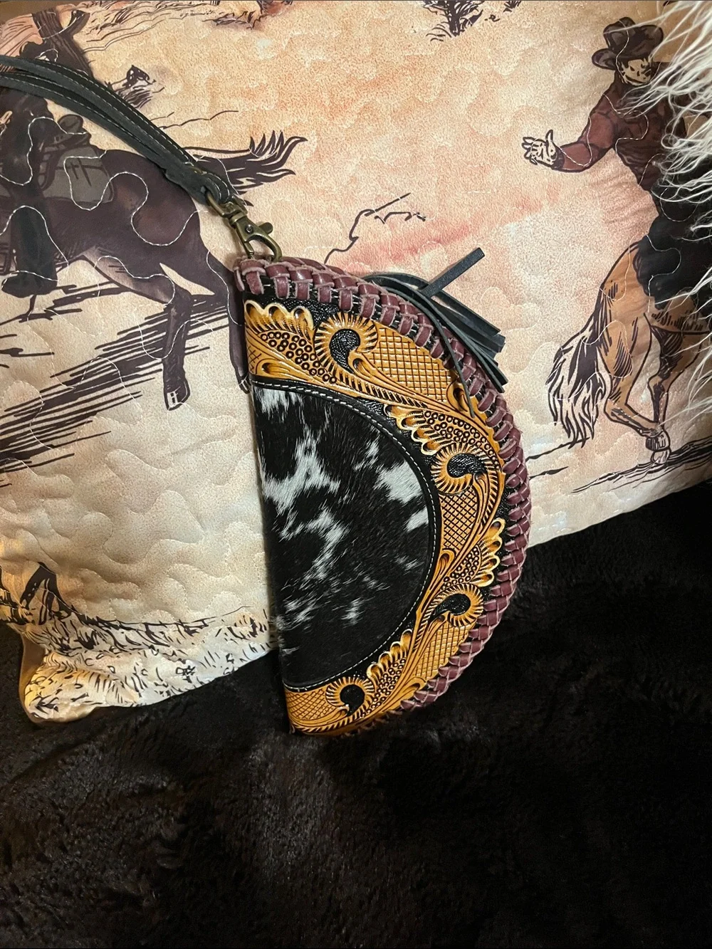 Cowhide taco wallet/wristlet